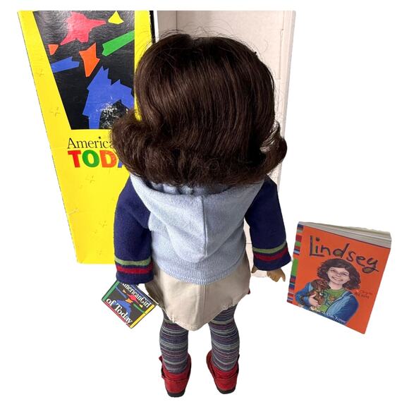 American Girl Of Year Lindsey Doll Pleasant Company Meet Outfit Barrette Box - Picture 3 of 13